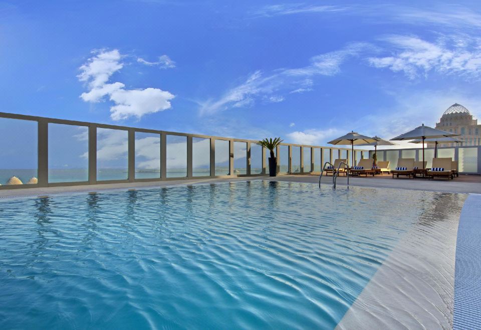 The Curve Hotel